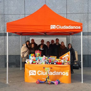 Ciudadanos (C's) Fuenlabrada recoge decenas de juguetes solidarios para Cáritas