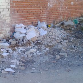 Positiva acogida vecinal a la iniciativa de Ciudadanos Fuenlabrada para solucionar de manera urgente el problema de los residuos urbanos